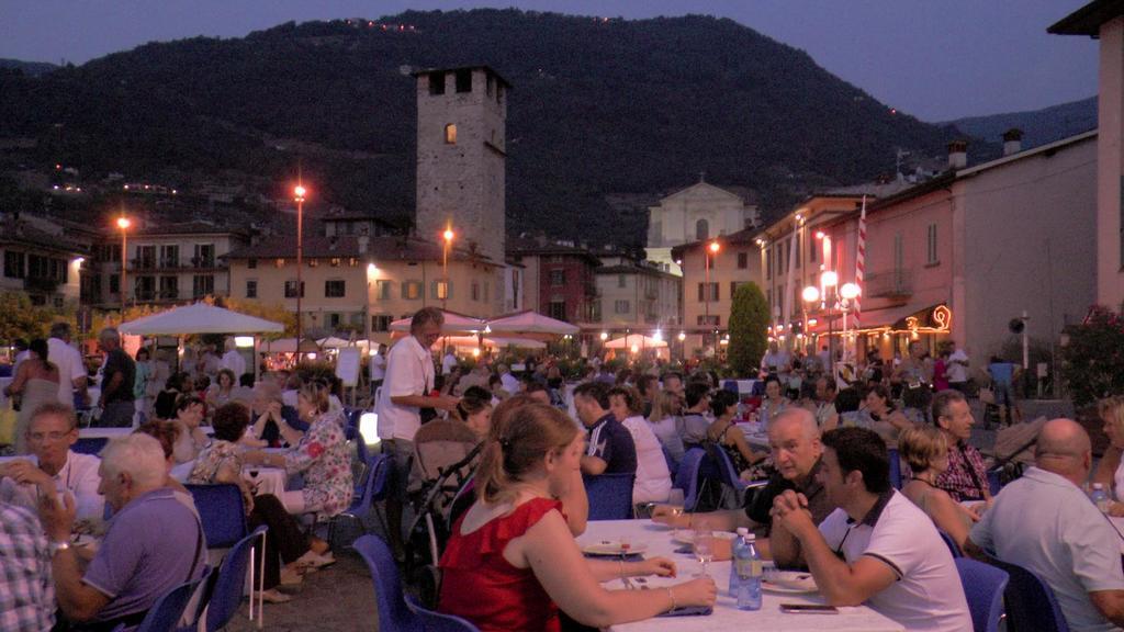 La Casa Nel Borgo Sul Lago Pisogne Exterior foto