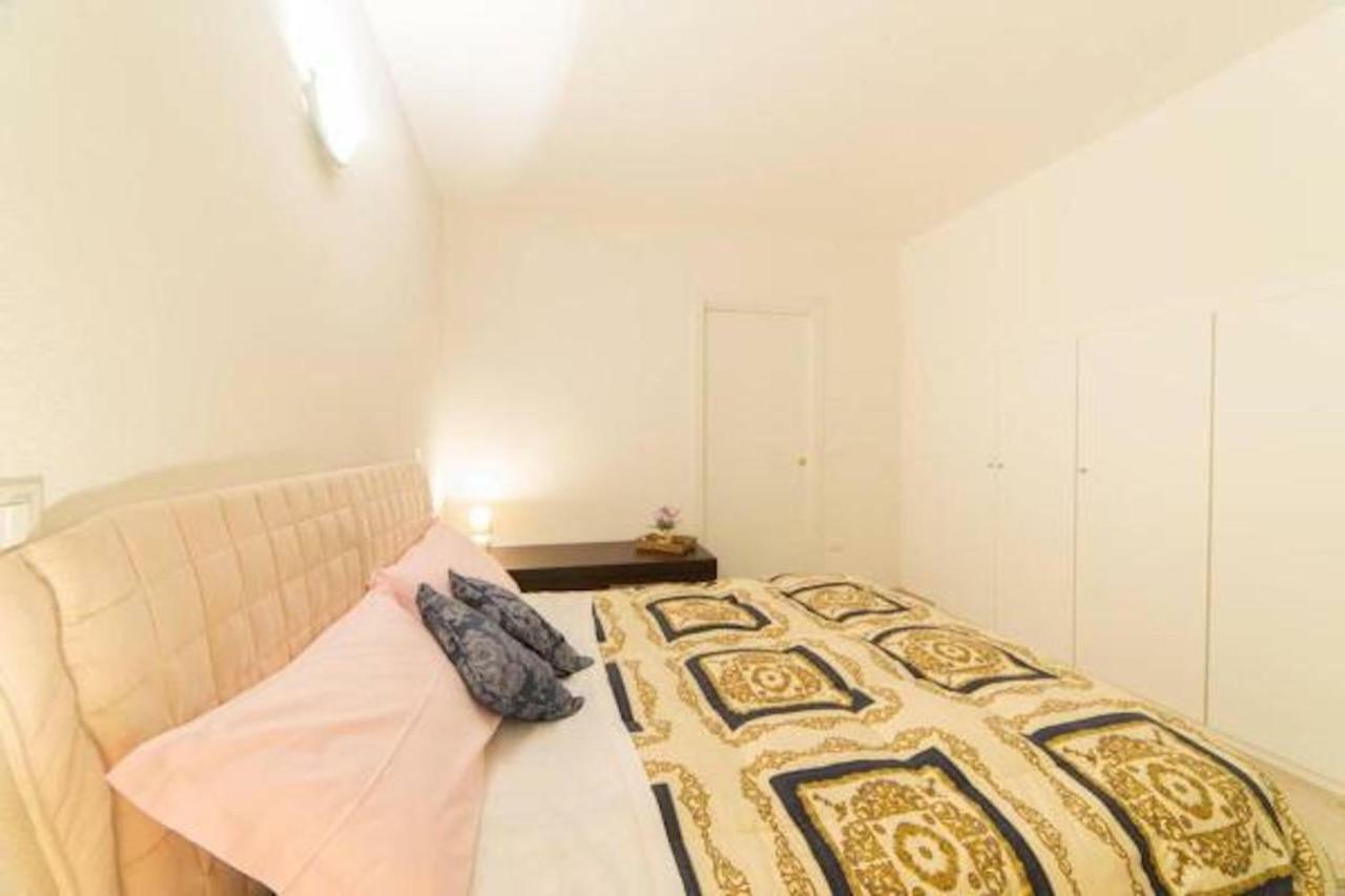 La Casa Nel Borgo Sul Lago Pisogne Exterior foto